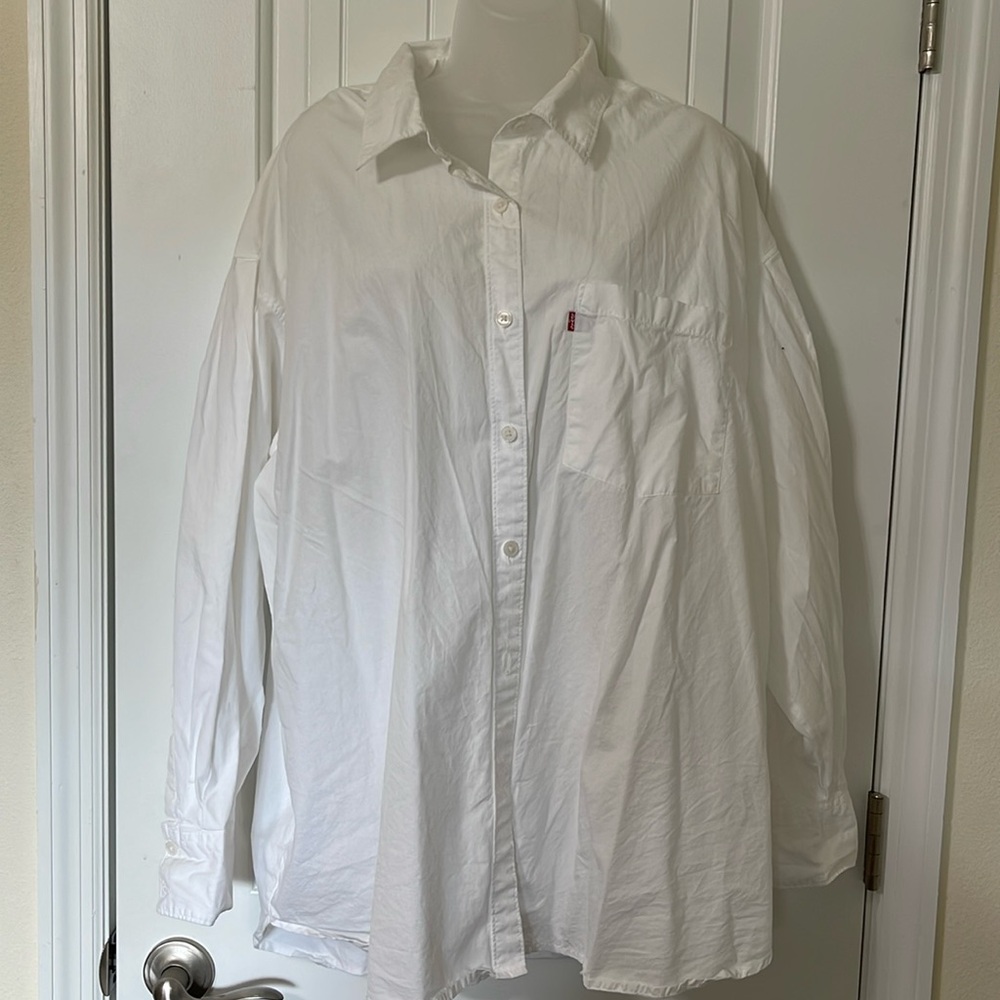 Levi’s Cotton White Button Down Shirt. Size XXL.